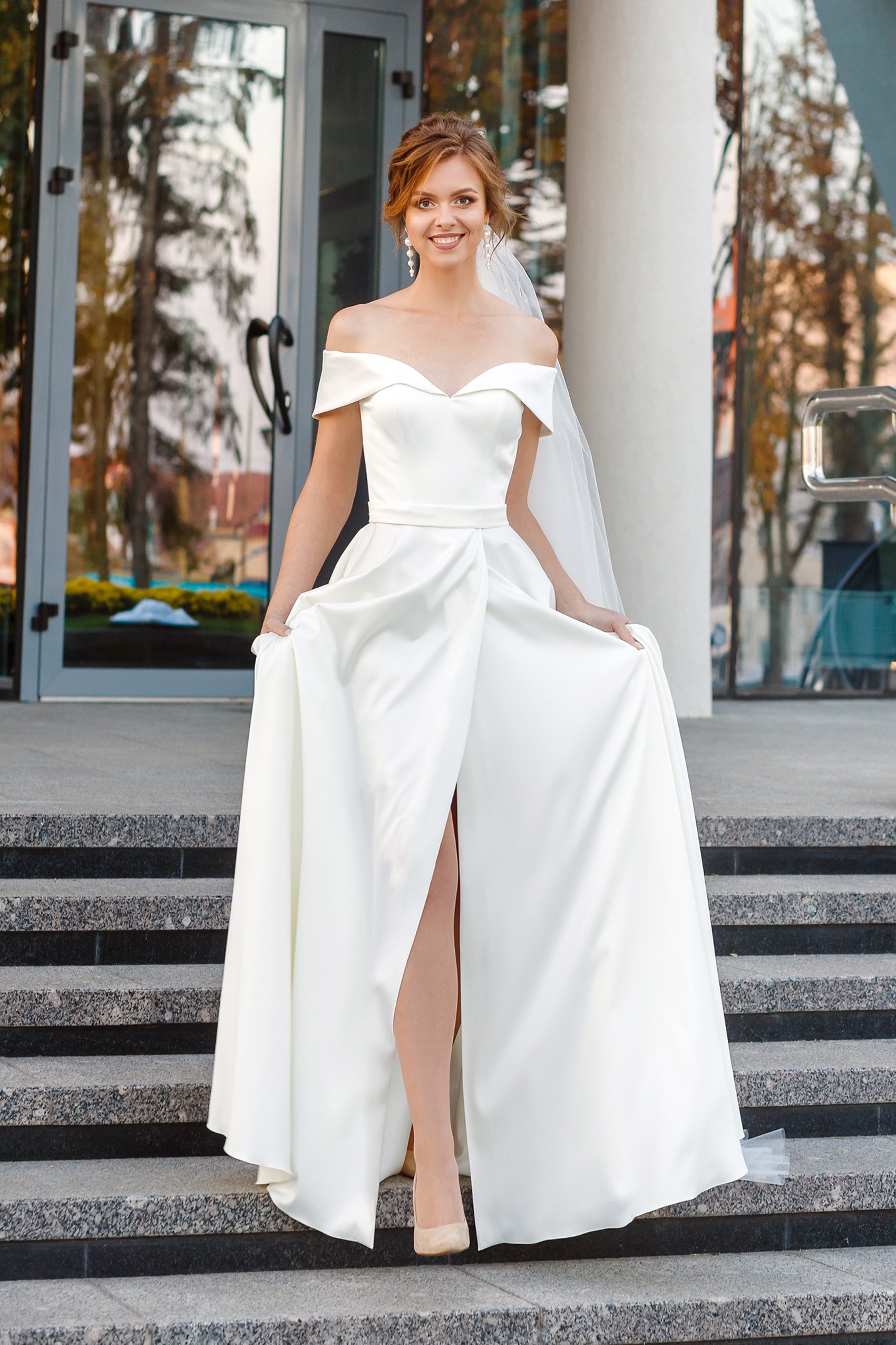 Zara This A-line wedding dress is made 